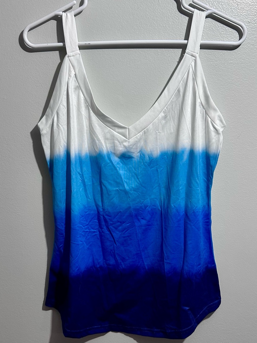 Ombre V-Neck Tank Top Blue/White Size S (1453)